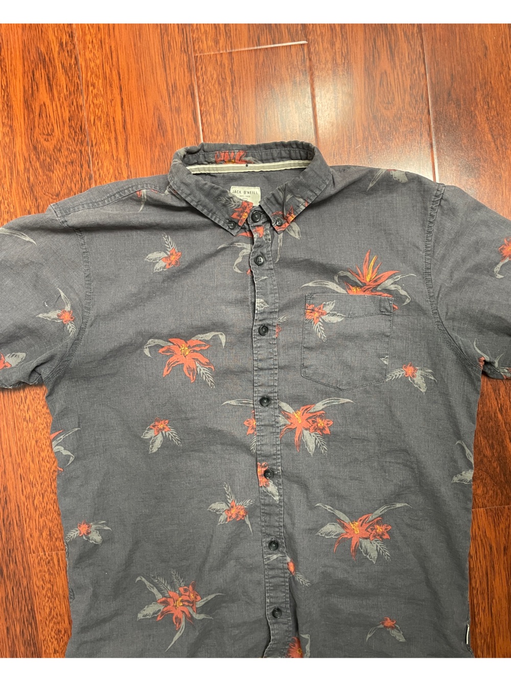 O’Neill men’s button down shirt